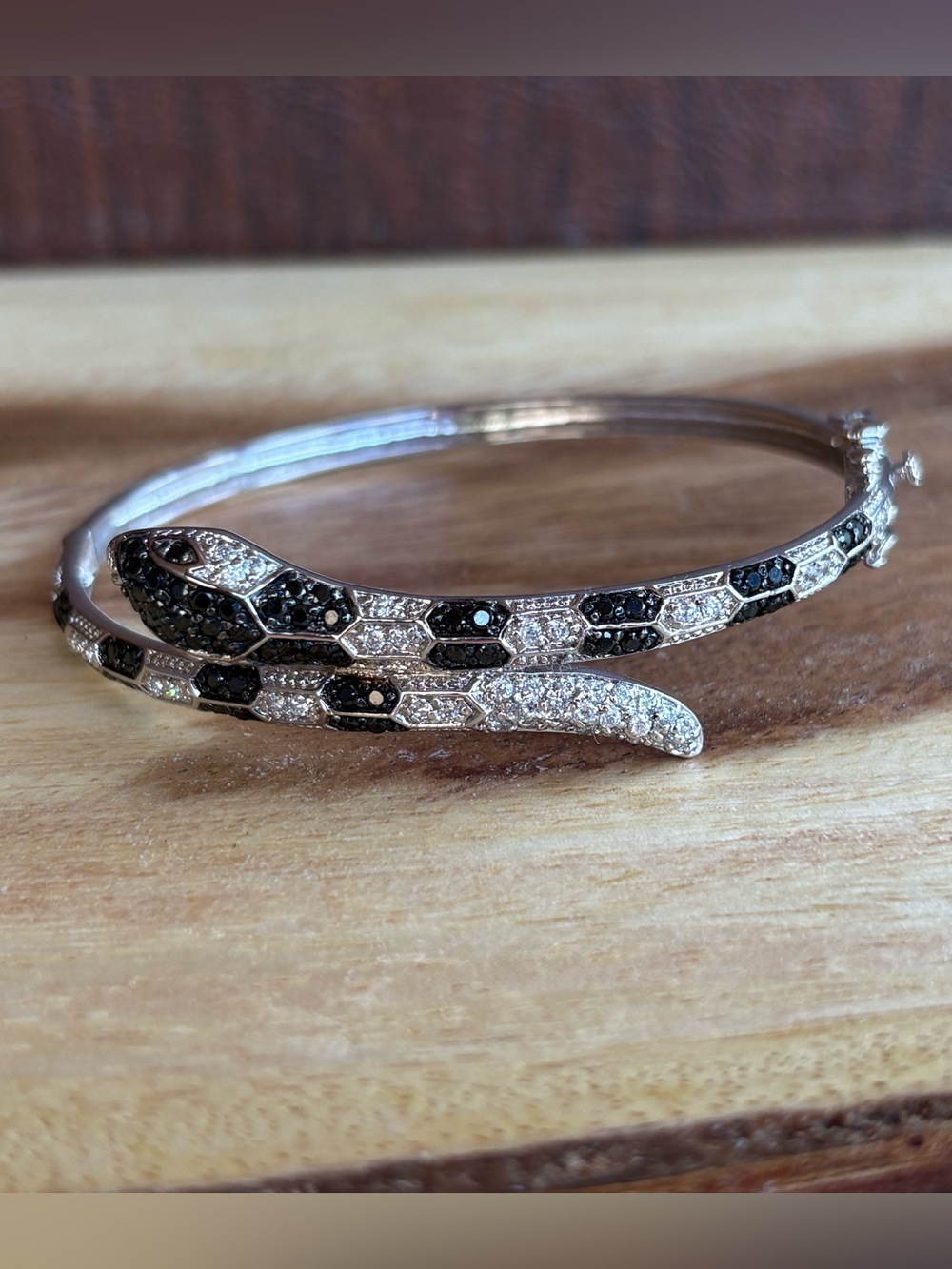 KC 925 Sterling Silver SNAKE Black White CZ Crystal Hinged Bangle Rattlesnake